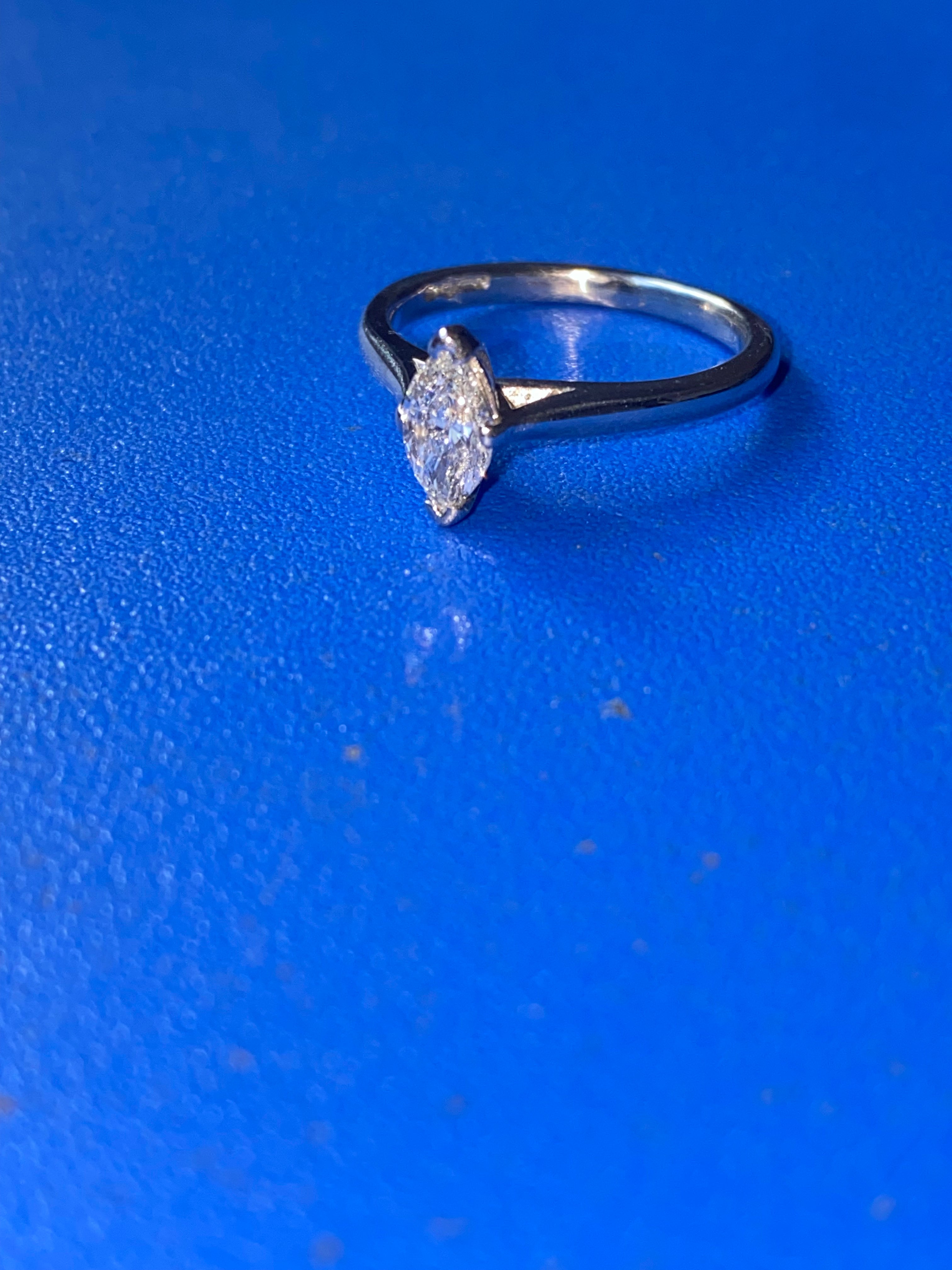 Natural diamond platinum ring Marquise engagement used gia certified