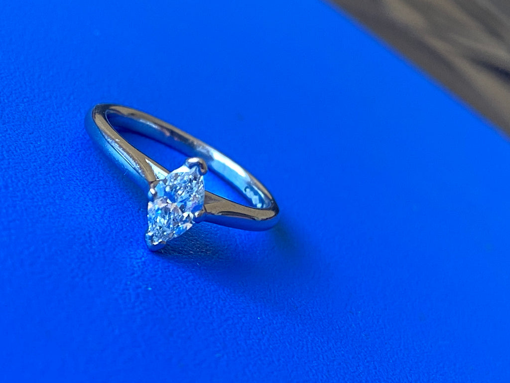 Natural diamond platinum ring Marquise engagement used gia certified