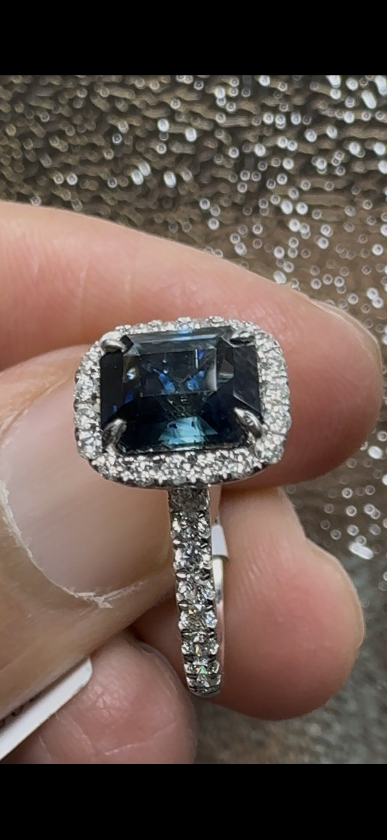 Natural Sapphire Diamond Ring HRD Antwerp Certified