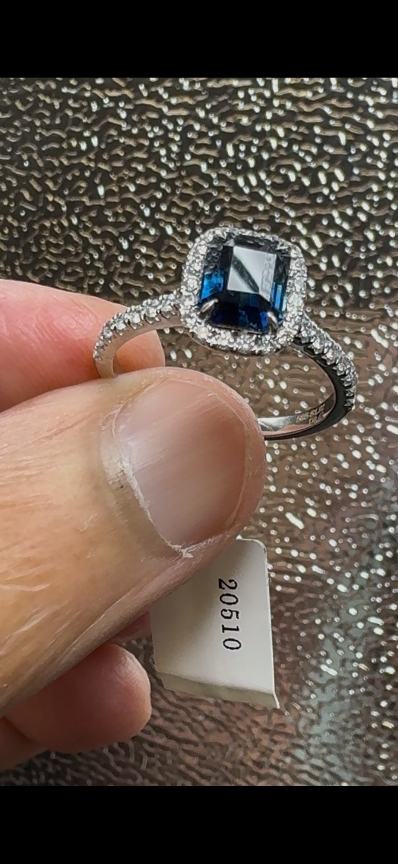 Natural Sapphire Diamond Ring HRD Antwerp Certified