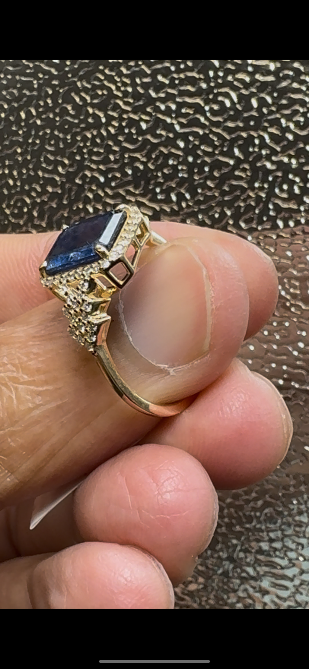 Natural Sapphire Diamond Ring HRD Antwerp Certified