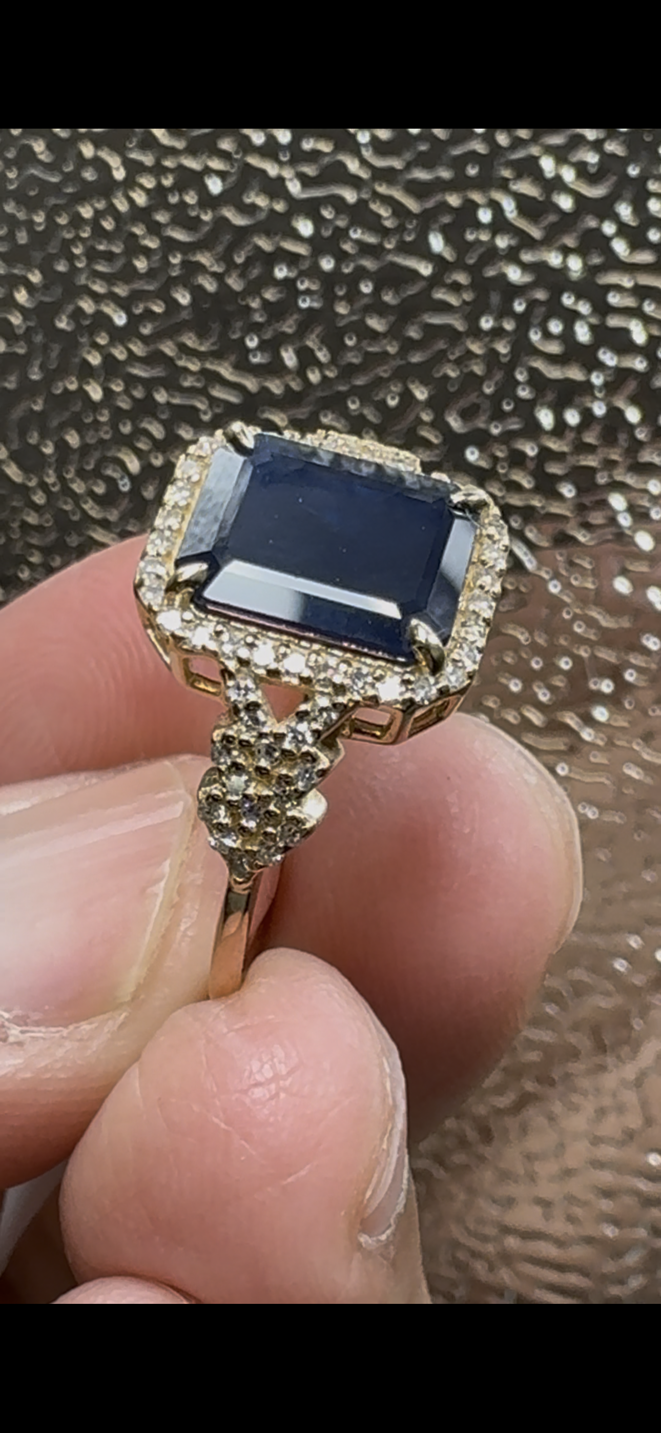 Natural Sapphire Diamond Ring HRD Antwerp Certified