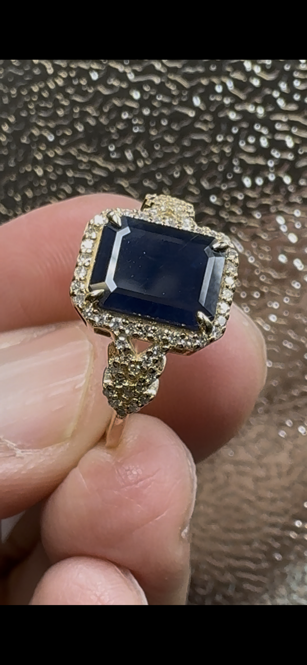 Natural Sapphire Diamond Ring HRD Antwerp Certified