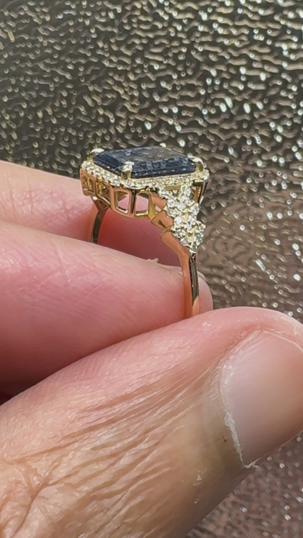 Natural Sapphire Diamond Ring HRD Antwerp Certified