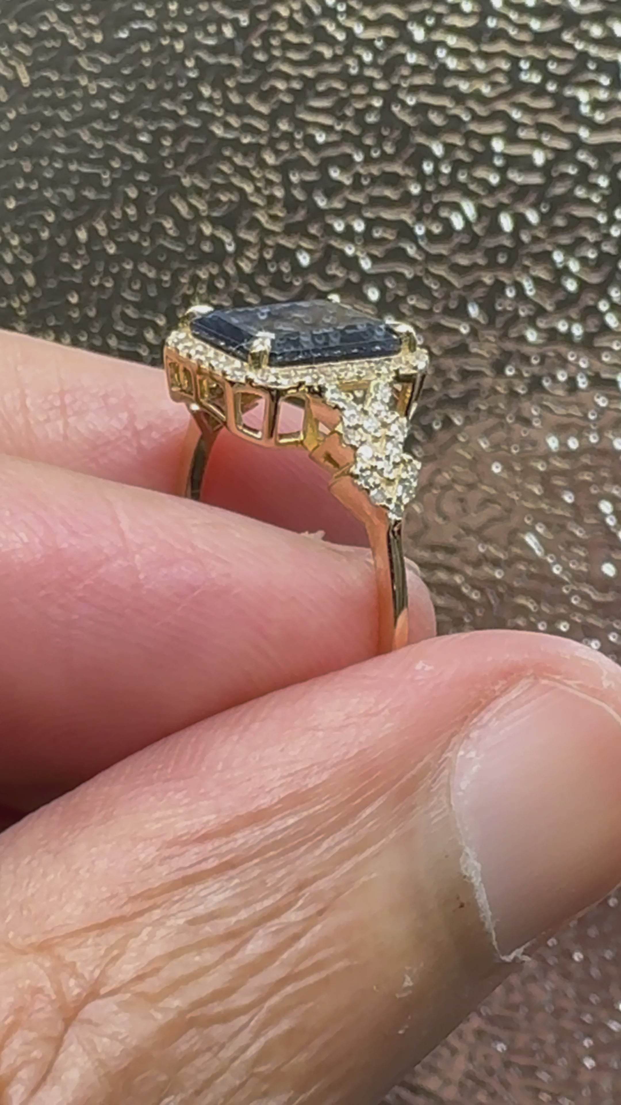 Natural Sapphire Diamond Ring HRD Antwerp Certified